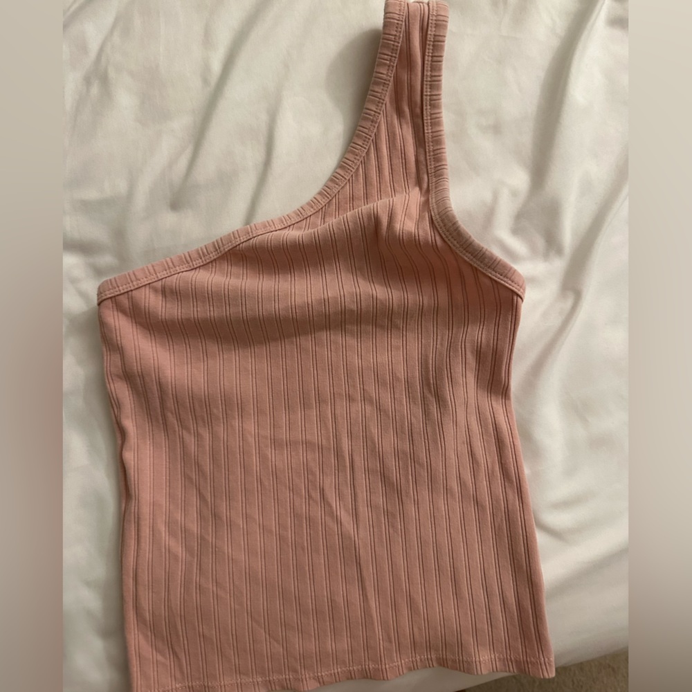 Salmon colored AE one shoulder top